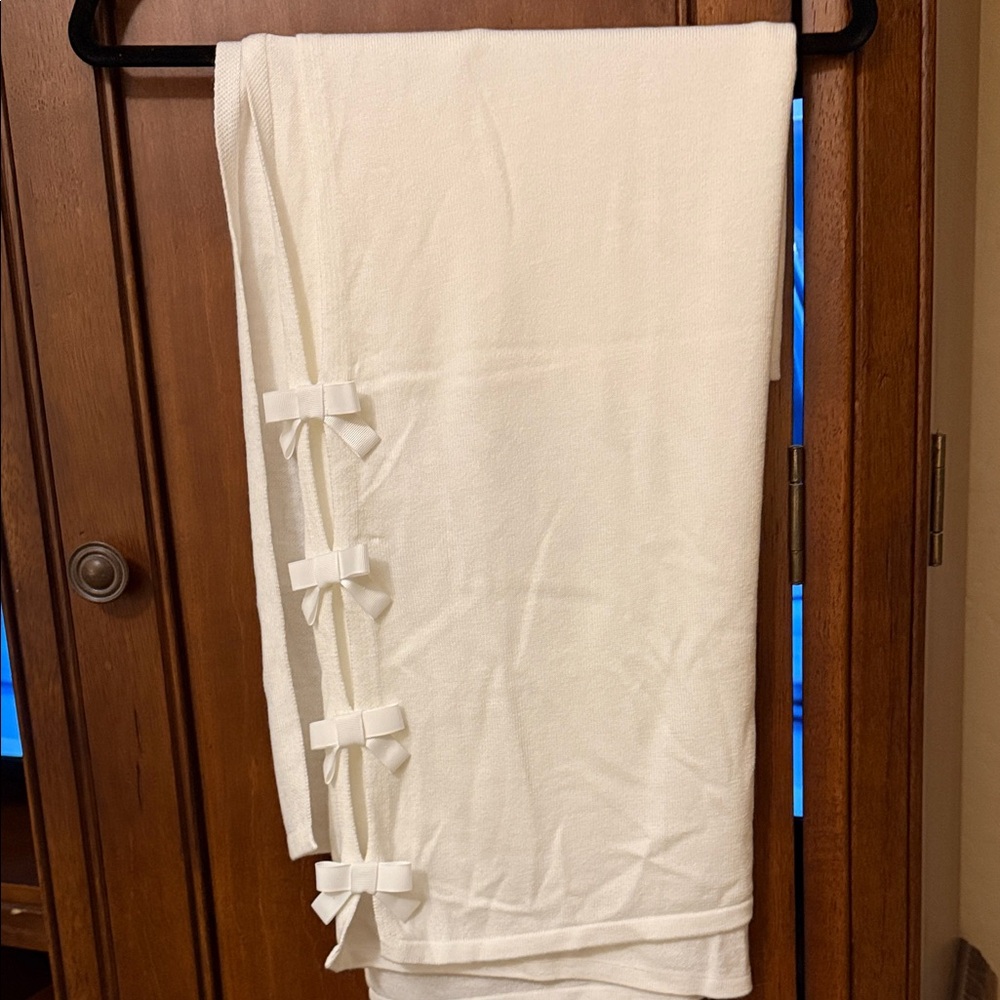 Lilly Pulitzer White Bow-Accent Wrap Scarf